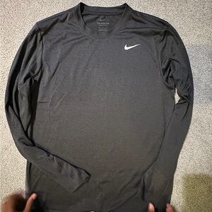 Nike Men's Dark Gray Long Sleeve Tee